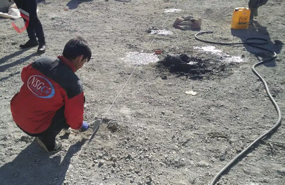 چسب پودری یا چسب خمیری 